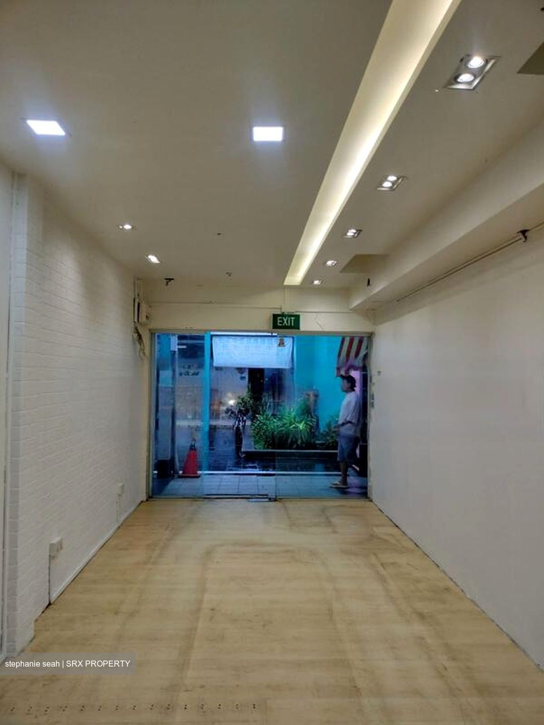 81 WHAMPOA DRIVE (D12), Shop House #462646221